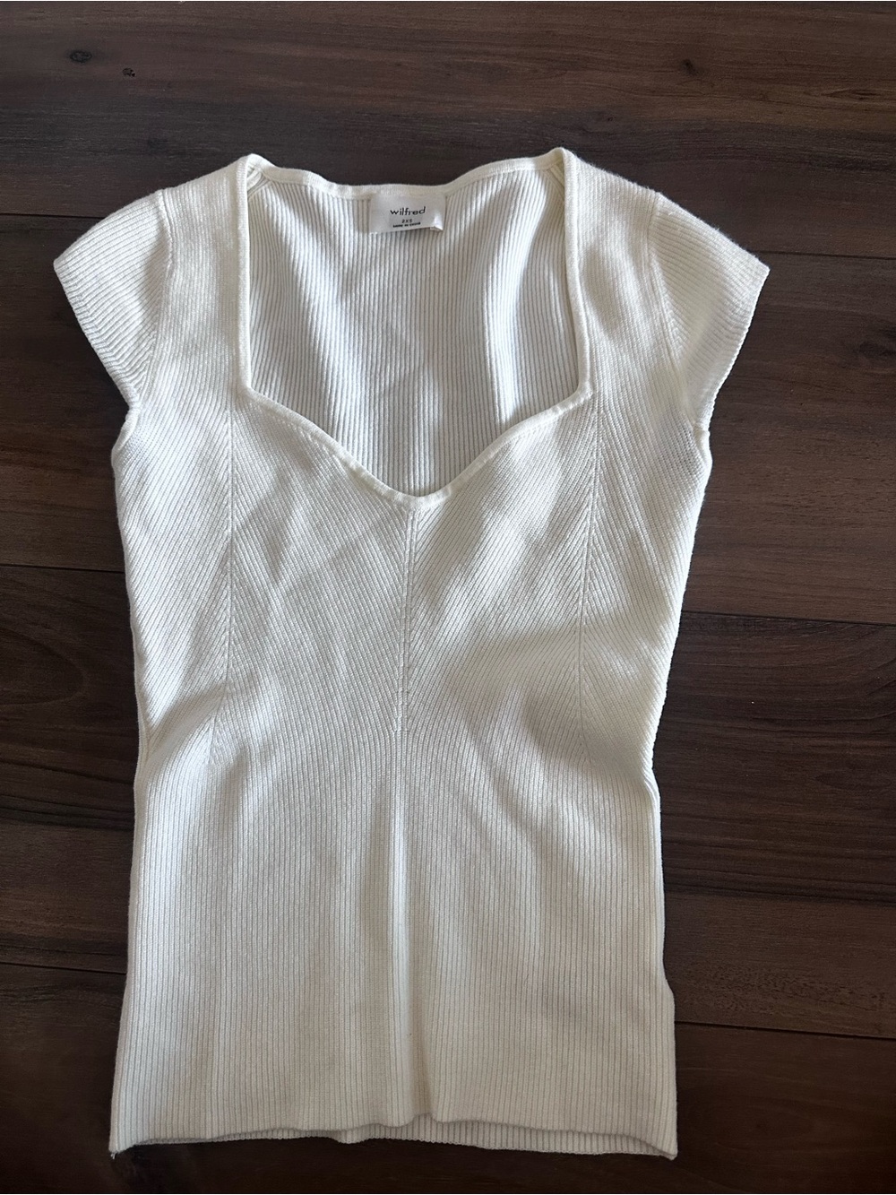 Aritzia Wilfred Cream Ribbed Sweetheart Scoop Cap Sleeve Top